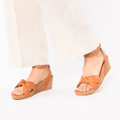 J&F KNOTTED Keilsandaletten -Weiche Schuhe 19620433 02