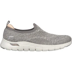 Skechers Sportliche Slipper 8 Skechers Sportliche Slipper -Weiche Schuhe 28283424 02